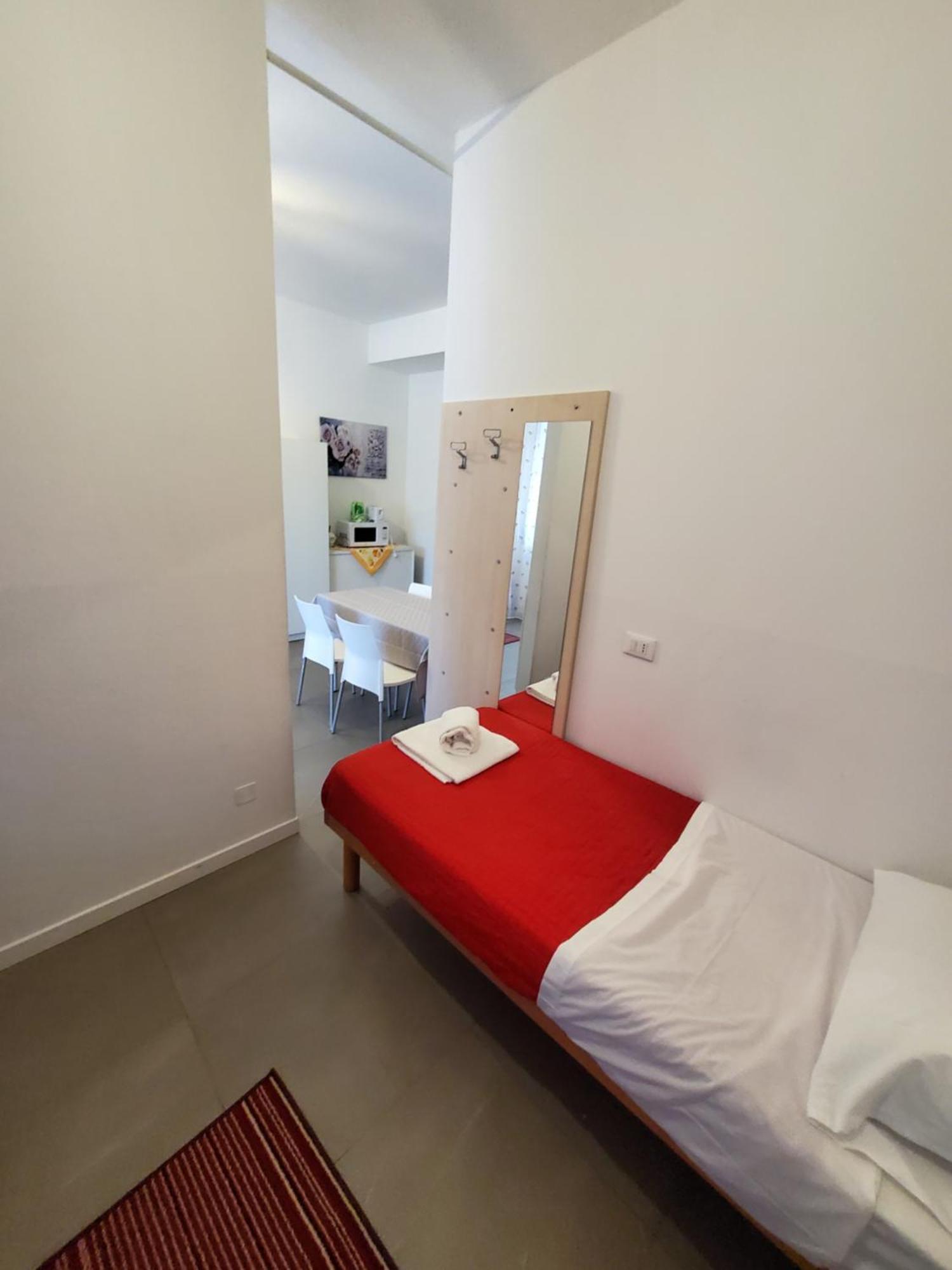Hb Bonomelli 15 Hotel Bergamo Buitenkant foto